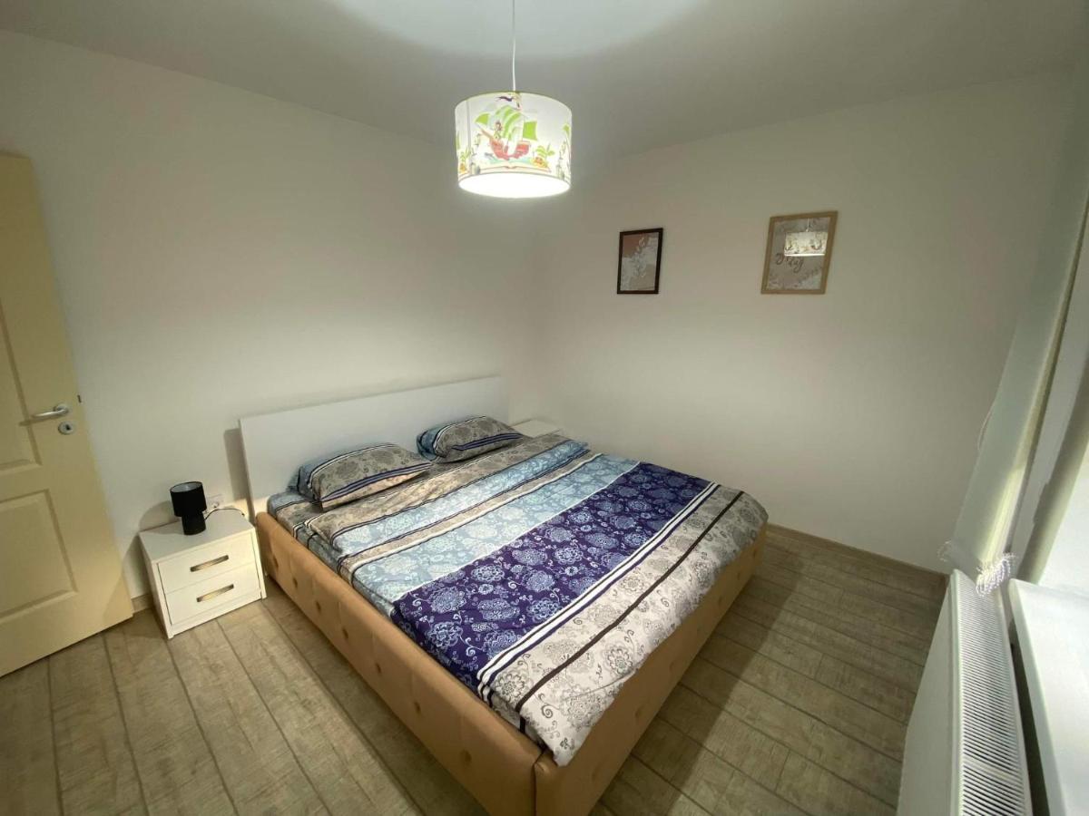 The Best Apartament Central Hunedoara Esterno foto
